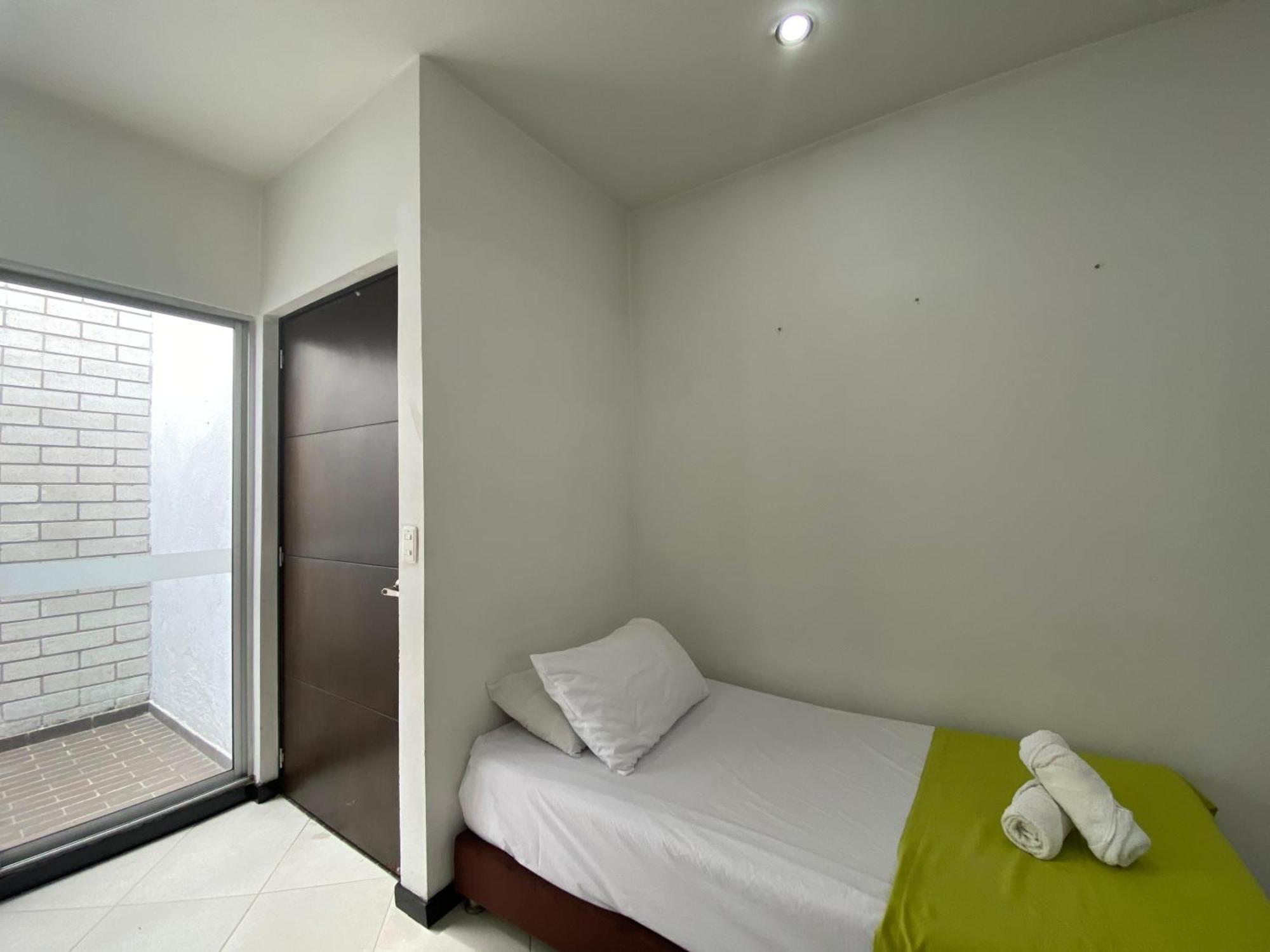 Apartaestudios Laureles Medellin Medellín Exterior foto