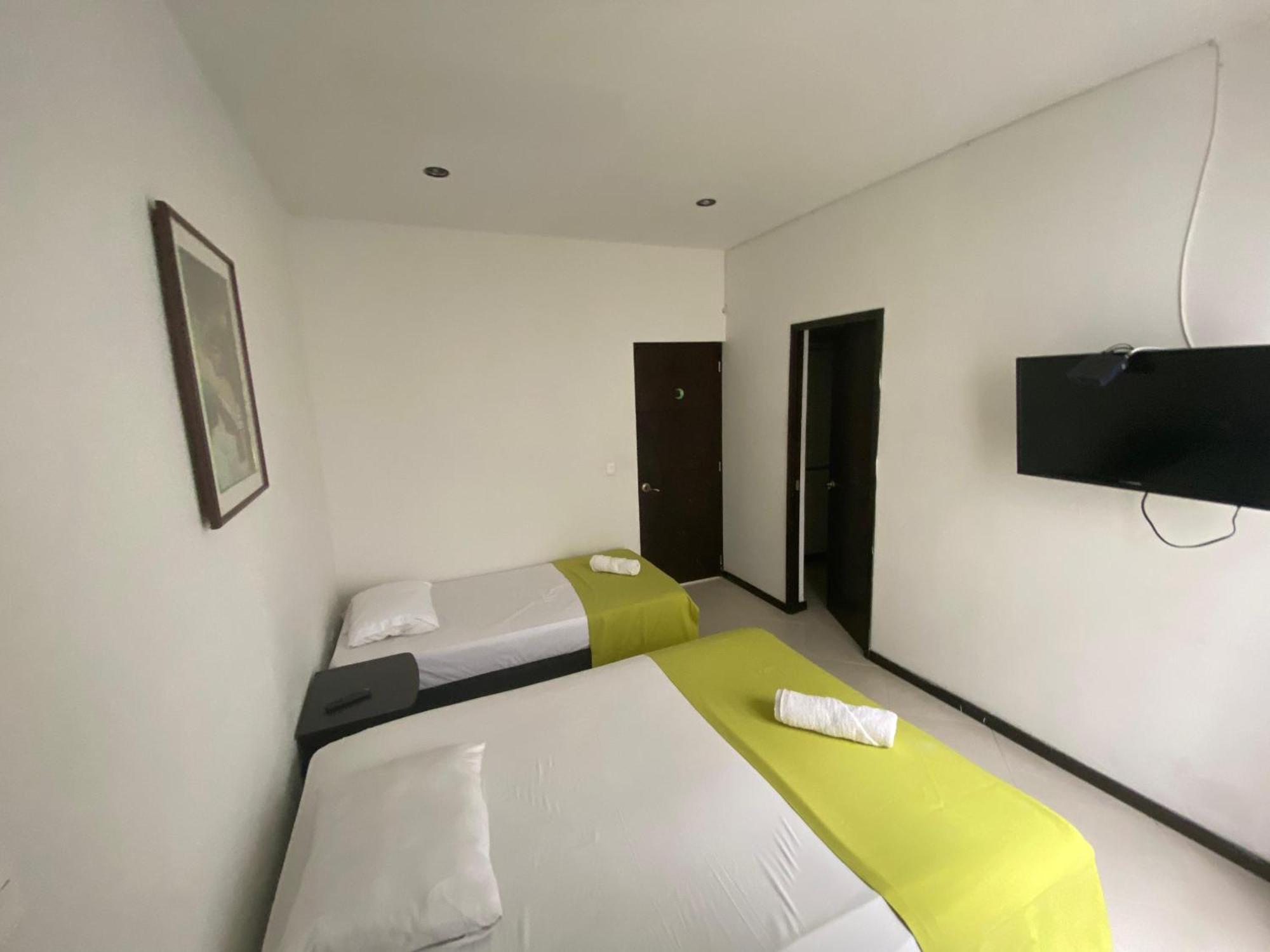 Apartaestudios Laureles Medellin Medellín Exterior foto