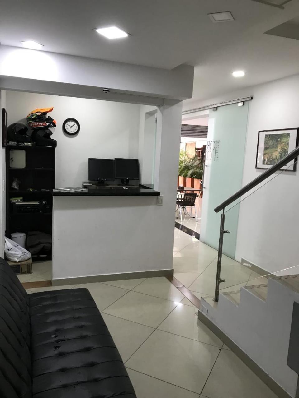 Apartaestudios Laureles Medellin Medellín Exterior foto